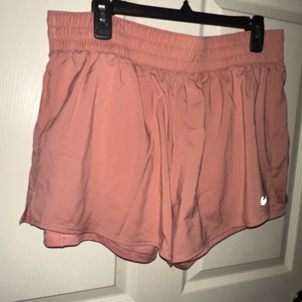 NWT Nike Women's pink spandex lined training athletic Shorts gym running sporty